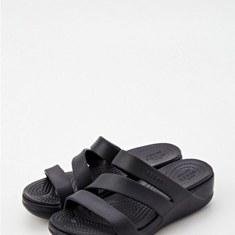 Crocs Women's Black Sandals 7 US